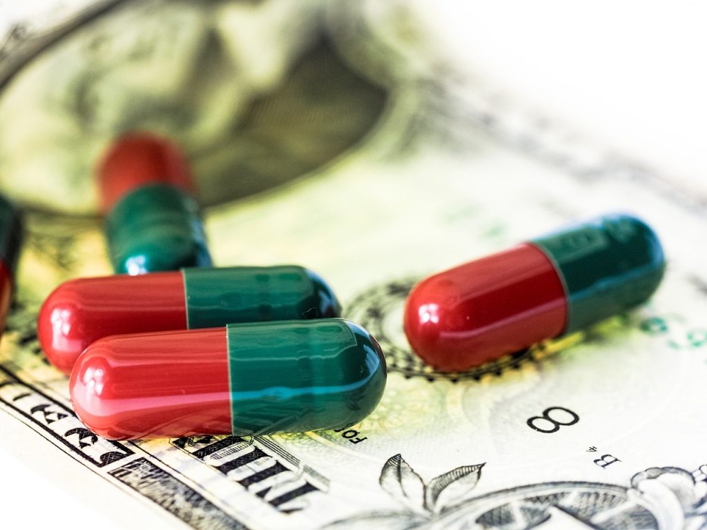 Pills Medical Money  - TBIT / Pixabay